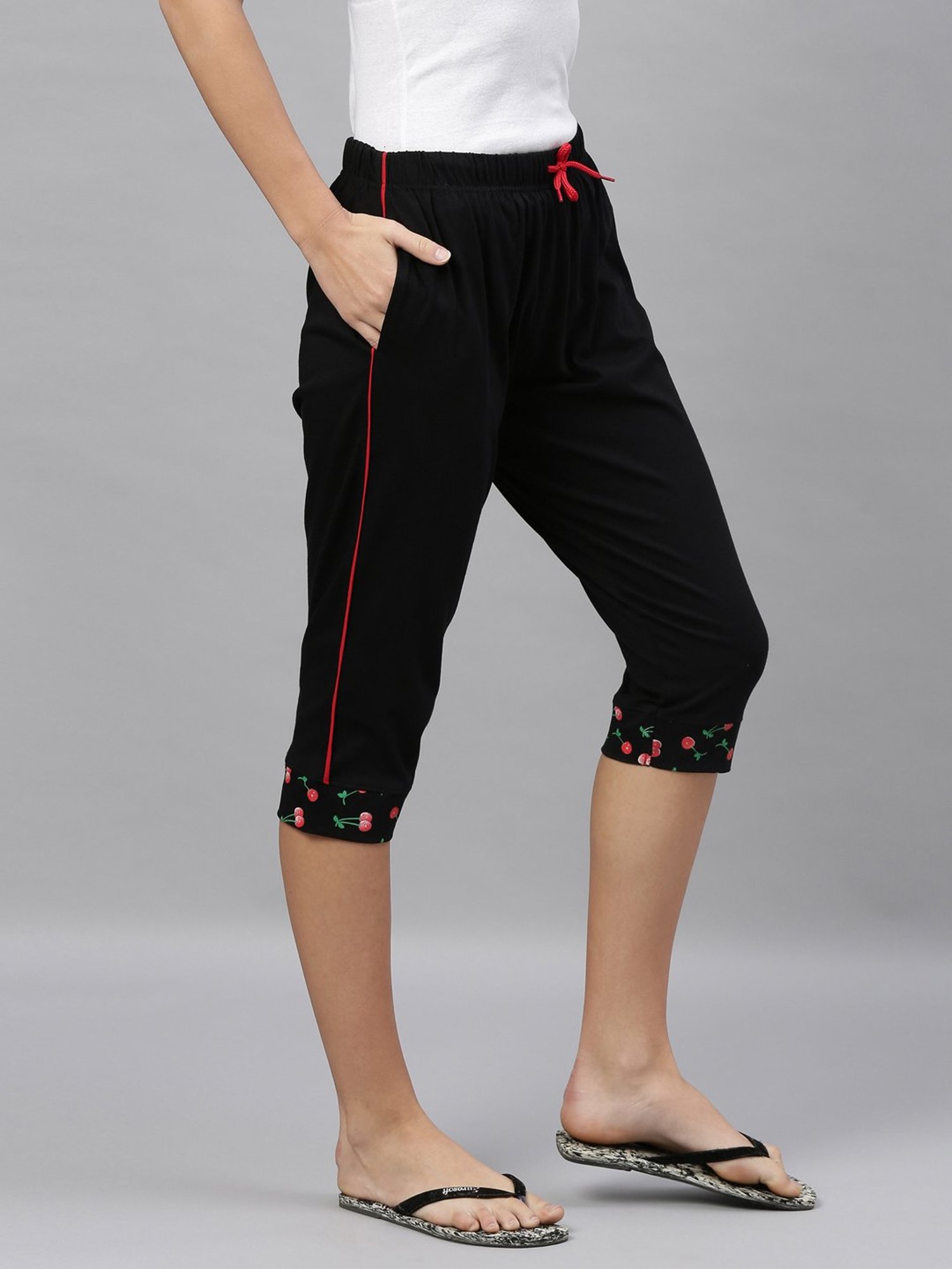 KENDALL + KYLIE Black High Rise Capris