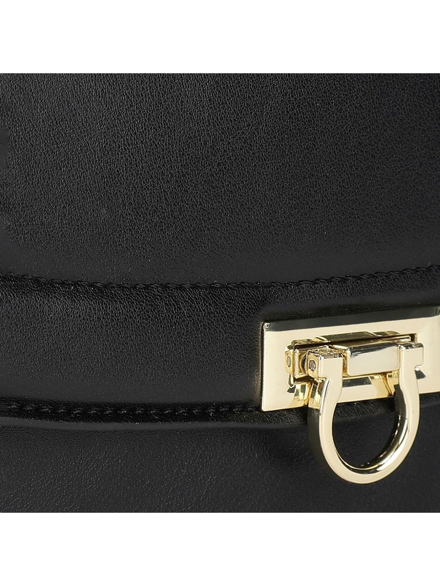 Tyra Dahlia Black Solid Faux Leather Sling Handbag