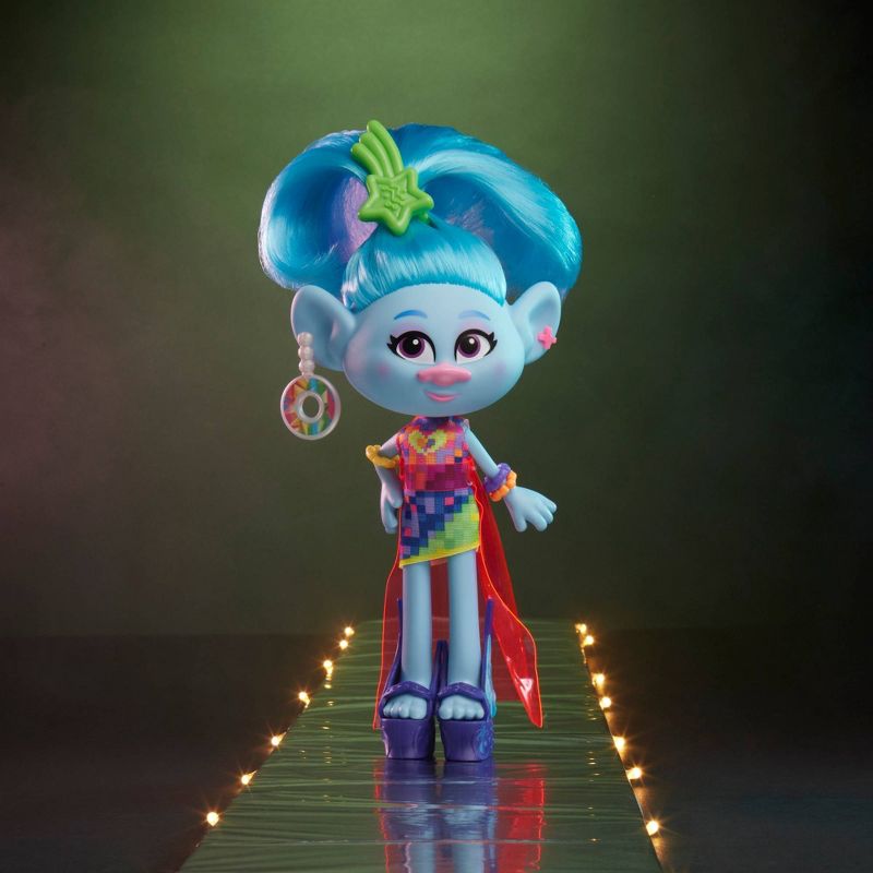 DreamWorks Trolls Glam Chenille Fashion Doll
