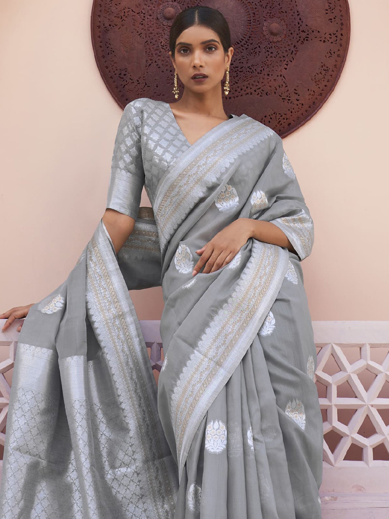 Elora Grey Linen Woven Saree With Unstitched Blouse