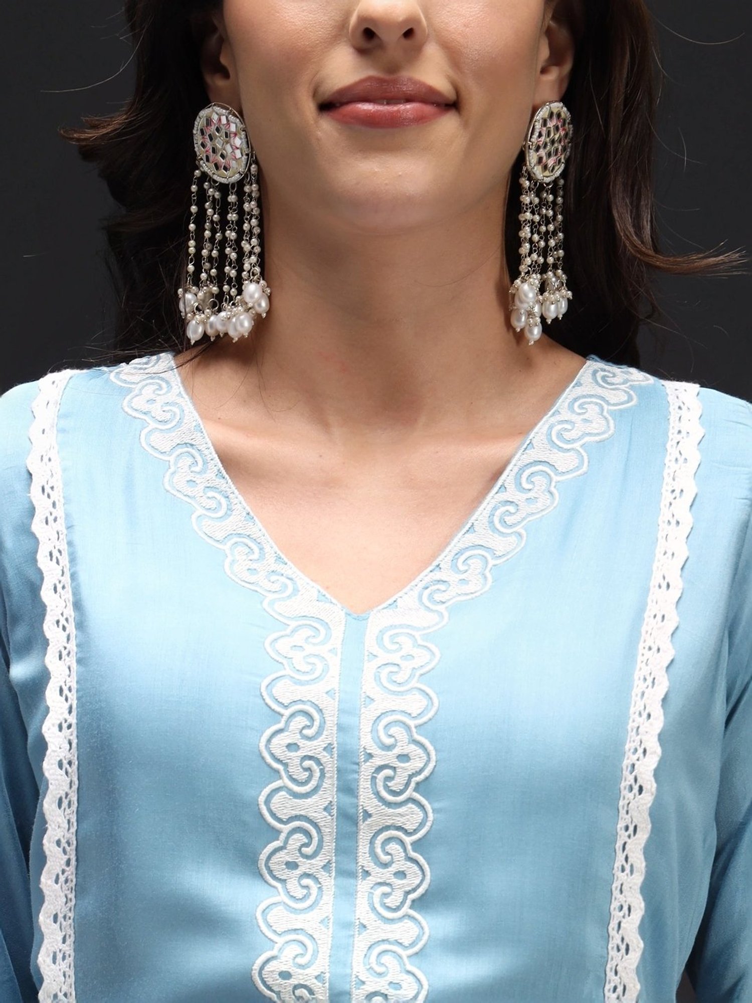 Heeposh Blue Embroidered Kurta Pant Set With Dupatta