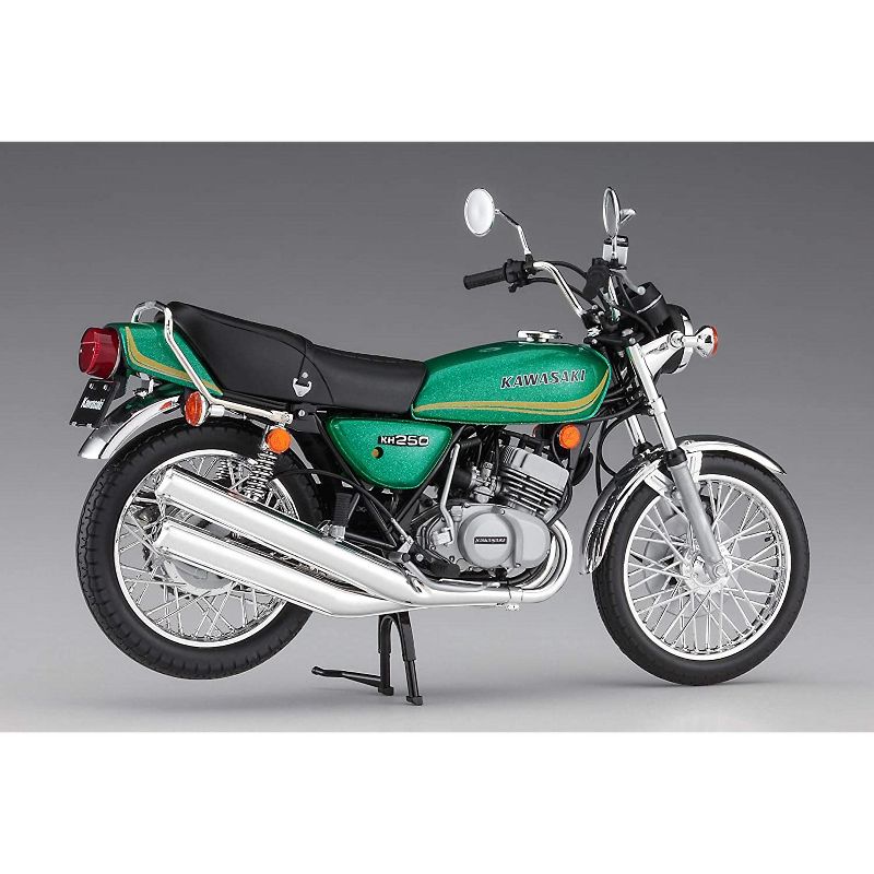 Hasegawa 21508 Kawasaki 1978 KH250 B3/B4 BK-8 Motorcycle 1/12 Scale Model Kit