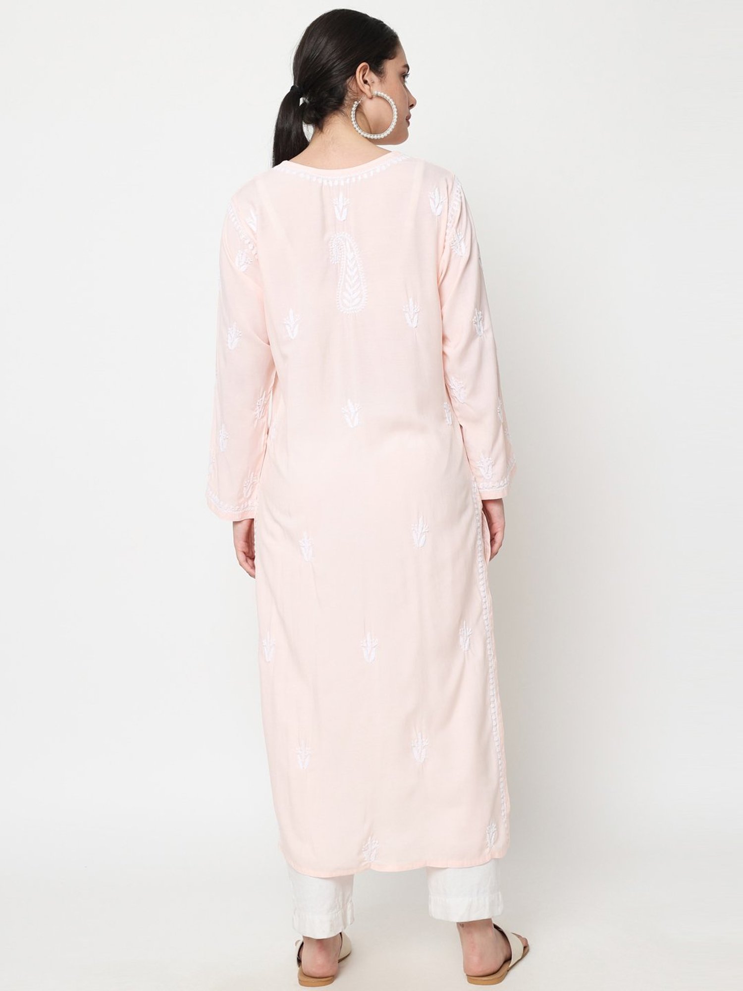 PARAMOUNT CHIKAN Peach Chikankari Straight Kurta