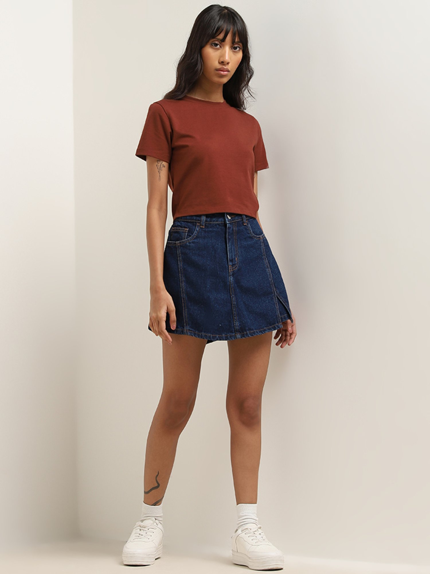 Nuon by Westside Dark Brown Solid Cotton Blend T-Shirt