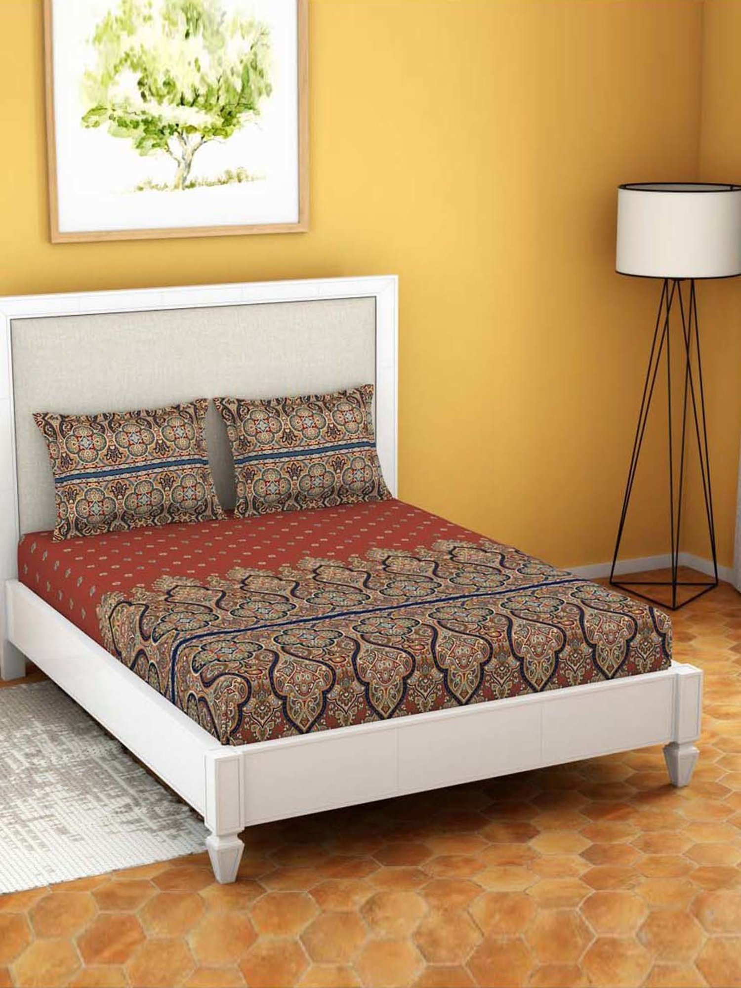 Welspun Moments Printed Red Cotton Queen Fitted Bed Sheet with 2 Pillow Covers