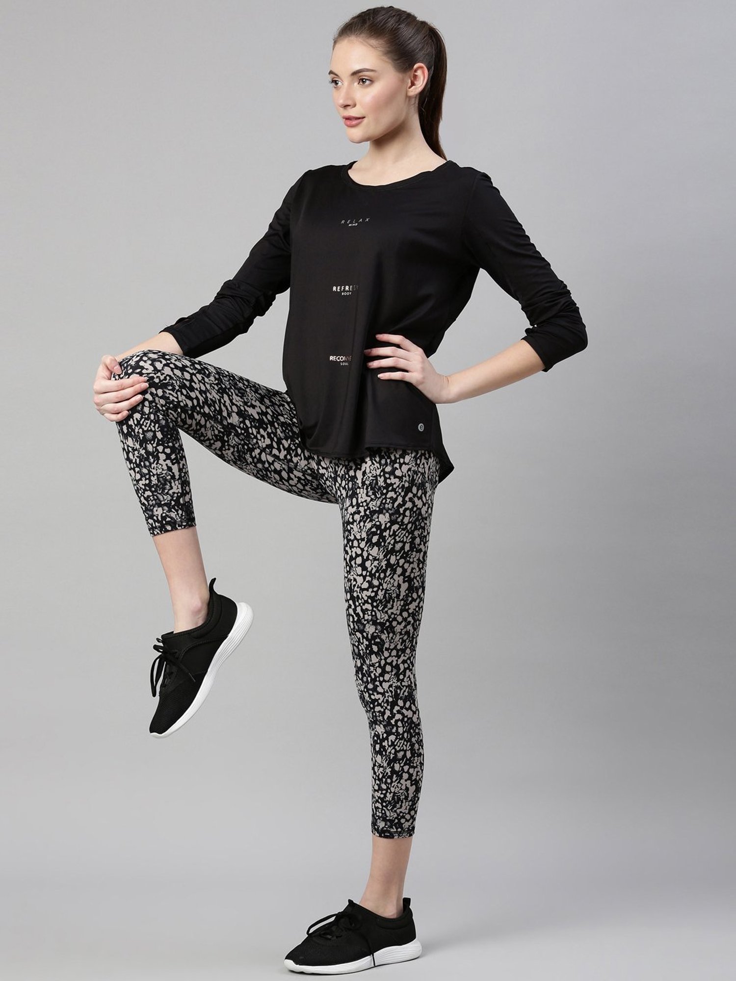 Enamor Black Graphic Print Sports T-Shirt