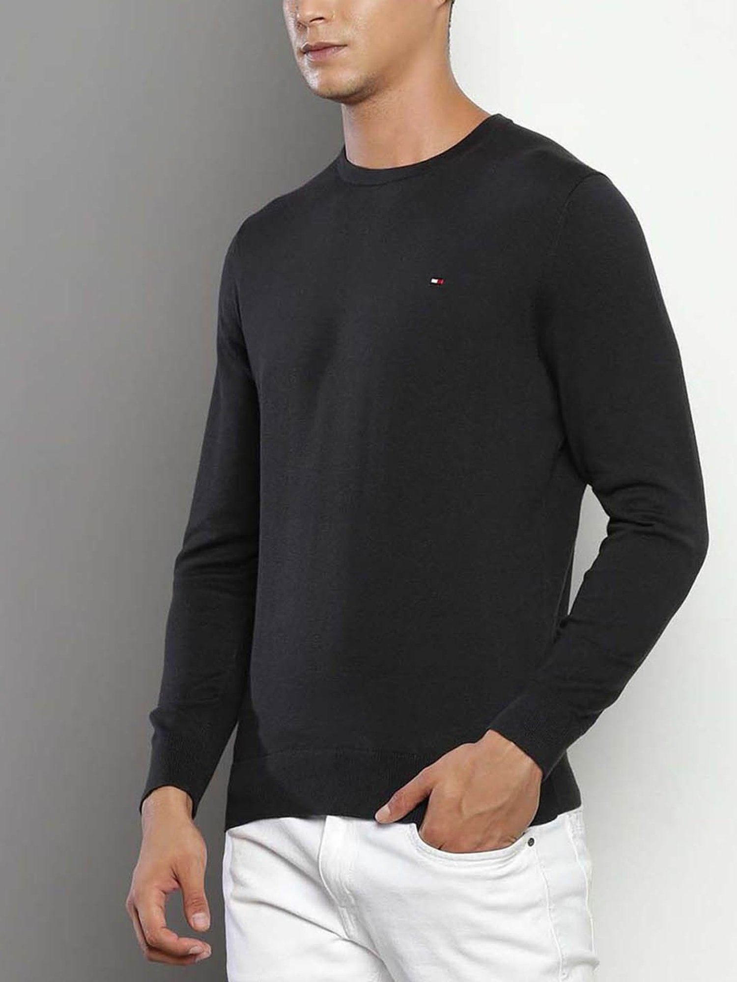 Tommy Hilfiger Black Cotton Regular Fit Sweatshirt