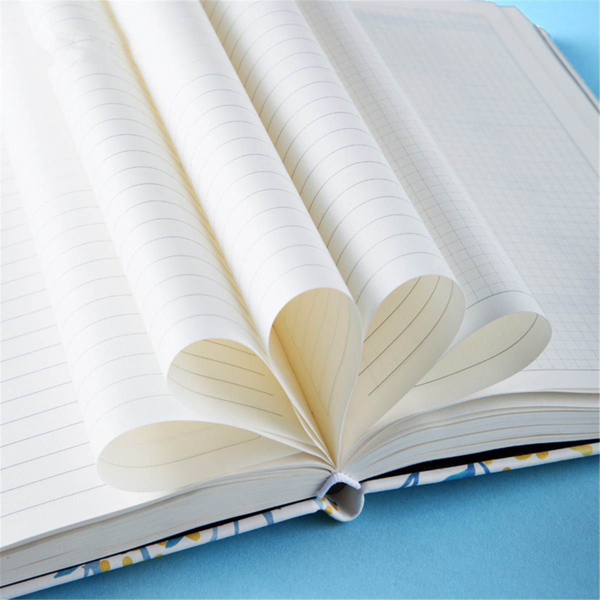 Rhodia No.16 A5 6 x 8 1/4 80 Sheet, Dot Pad, Orange