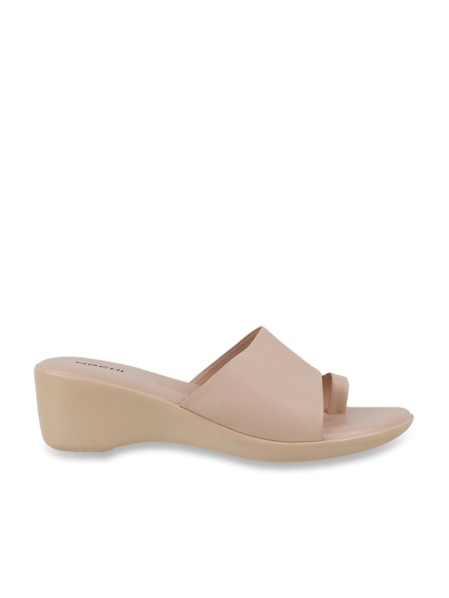Mochi Women's Nude Toe Ring Wedges