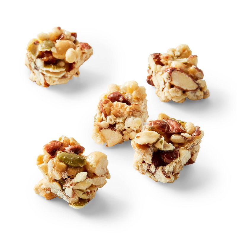Vanilla Nut Clusters - 3oz - Good & Gather™