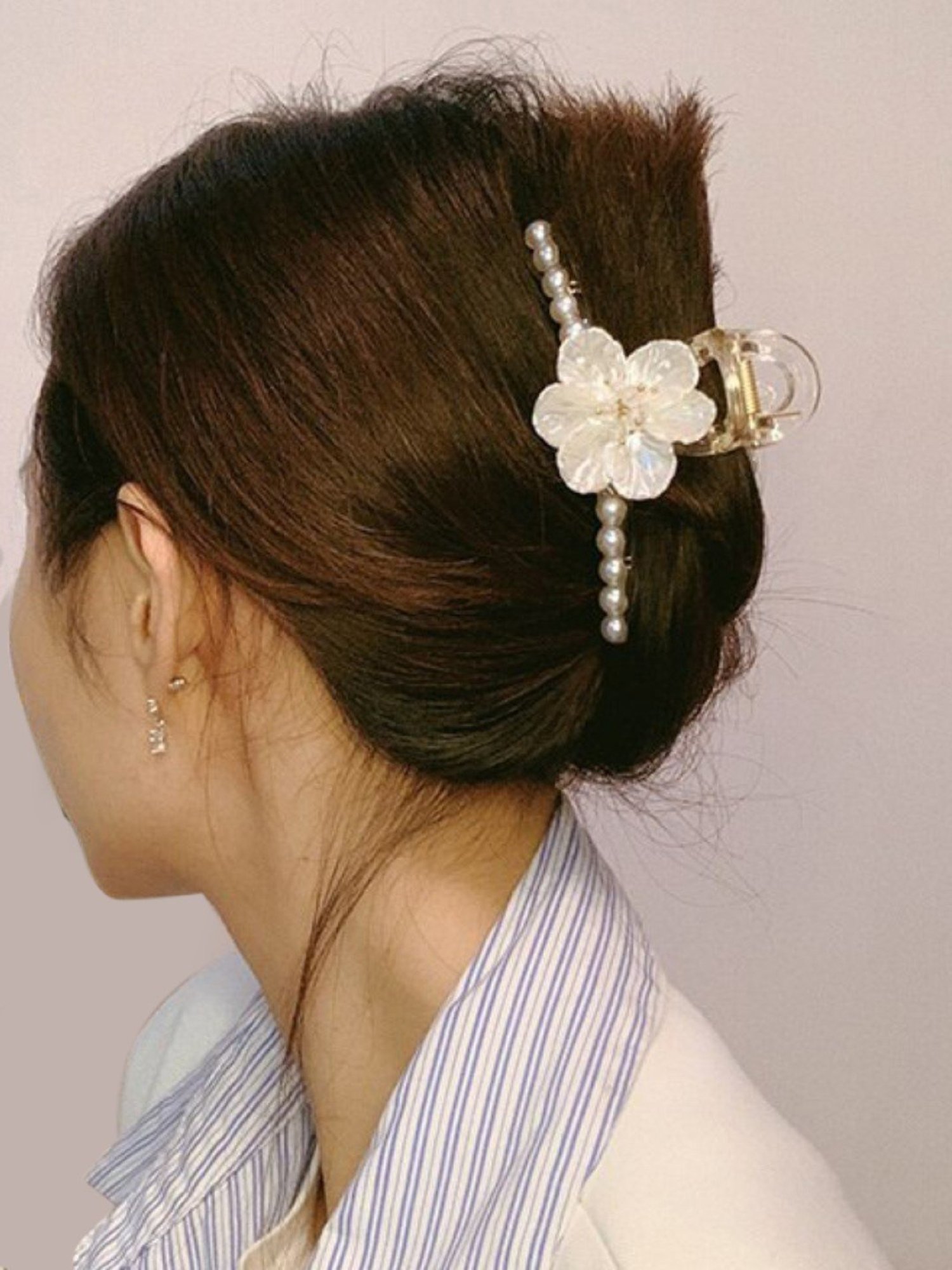 OOMPH White Pearls Wedding Hair Band