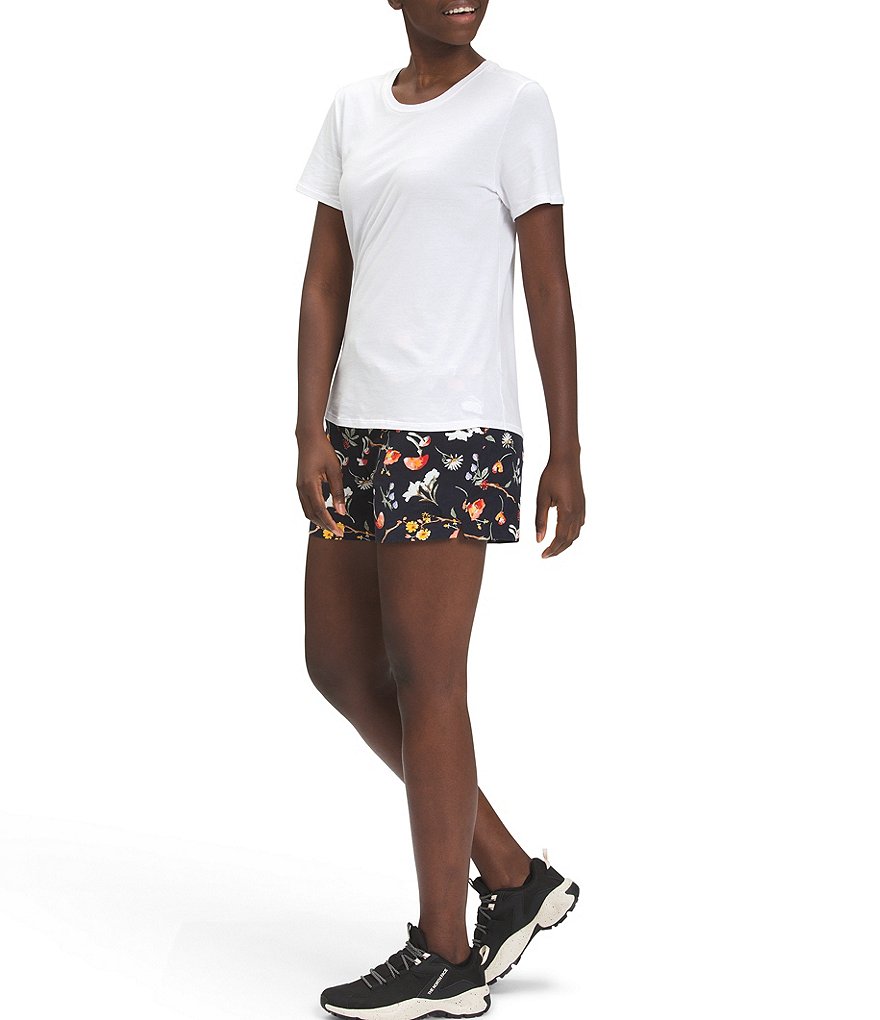 The North Face Classic V Back Zipper Pocket Elastic Drawstring Shorts