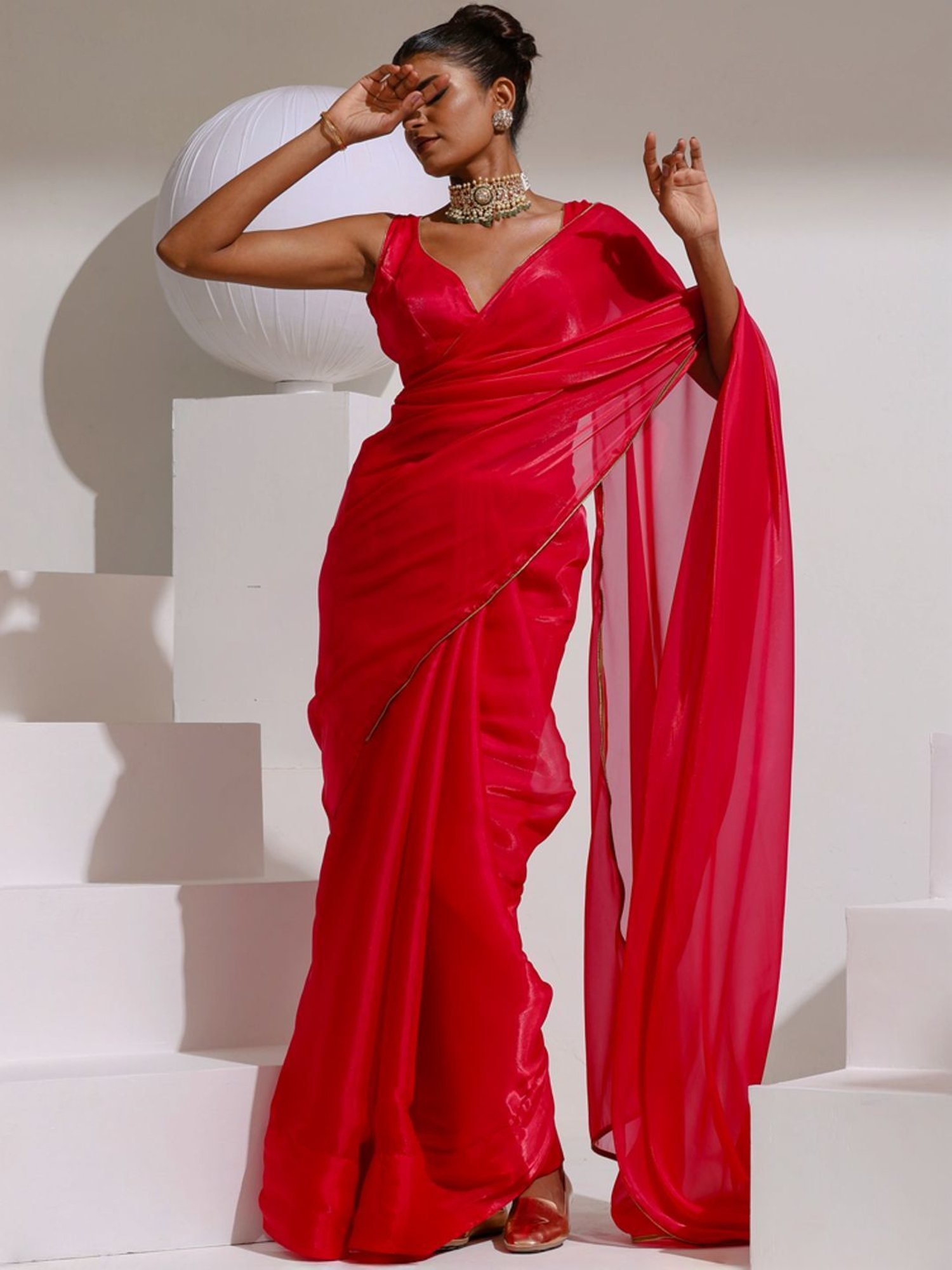 Swtantra Fuchsia Pink Plain Saree With Unstitched Blouse