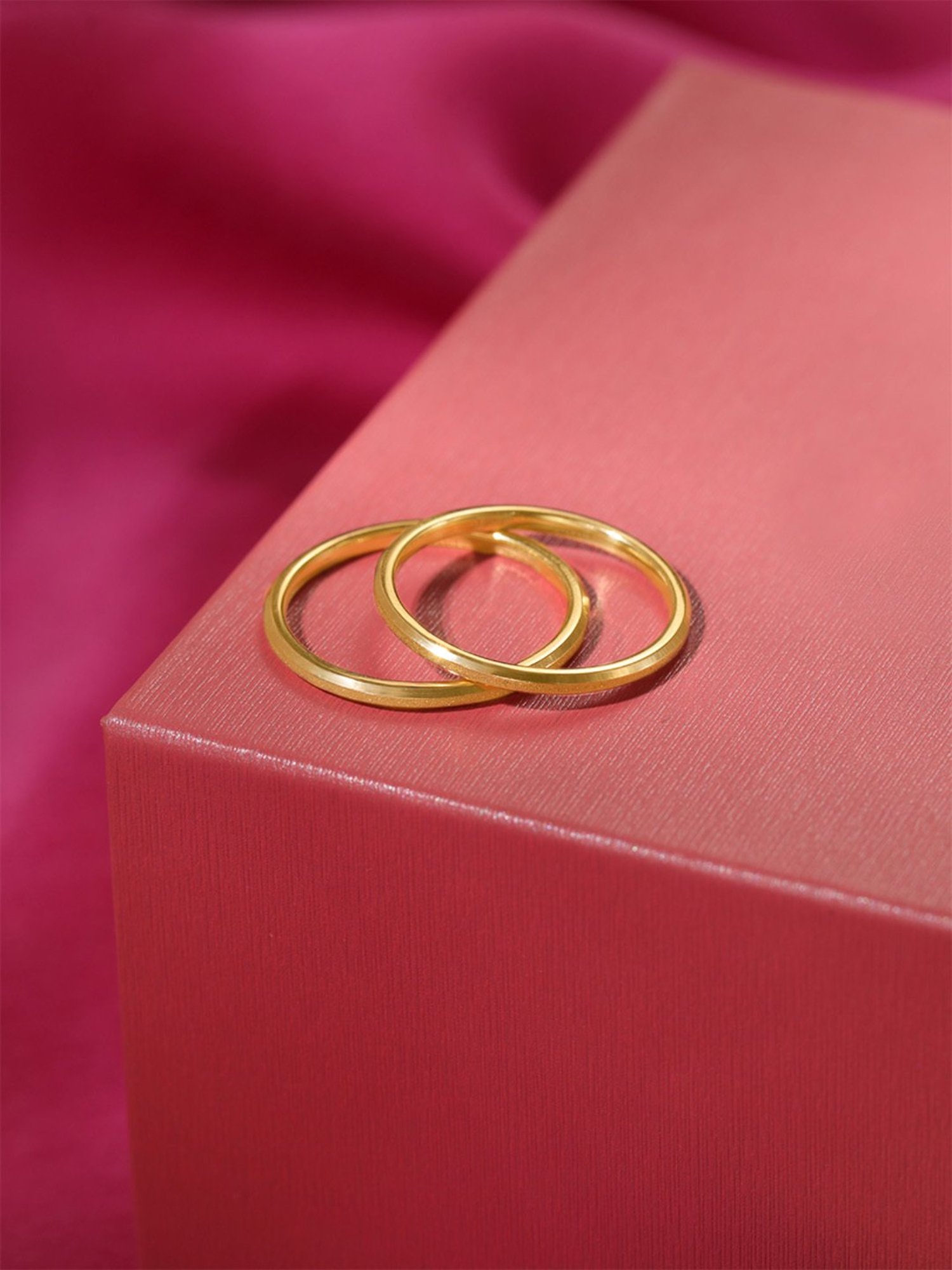 Mia by Tanishq His & Her Edition Band 18k Gold Couple Ring (Single Quantity)