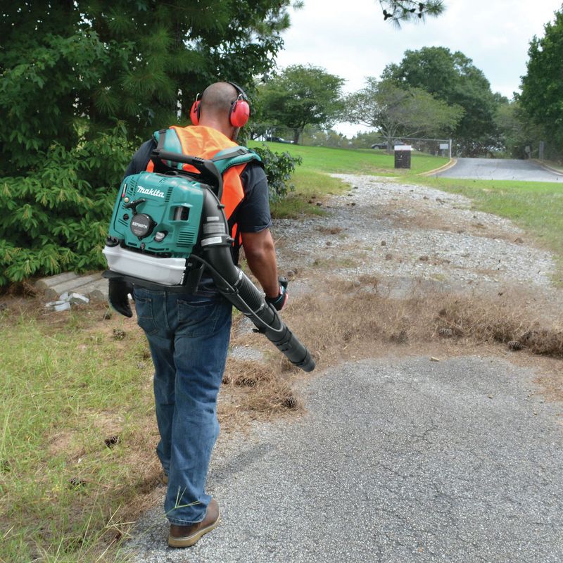 Makita EB7660TH 75.6 cc MM4 4-Stroke Engine Tube Throttle Backpack Blower