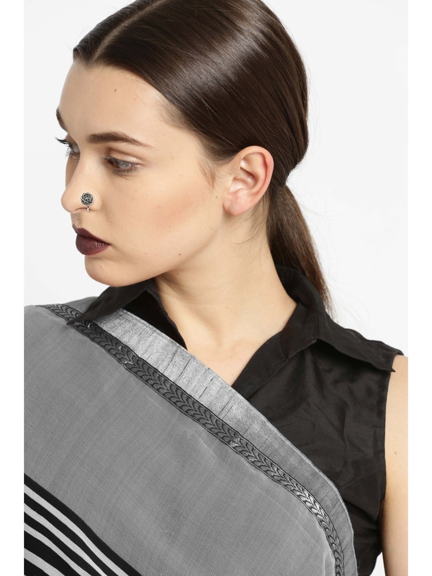 Teejh Aahna Silver Nose Ring