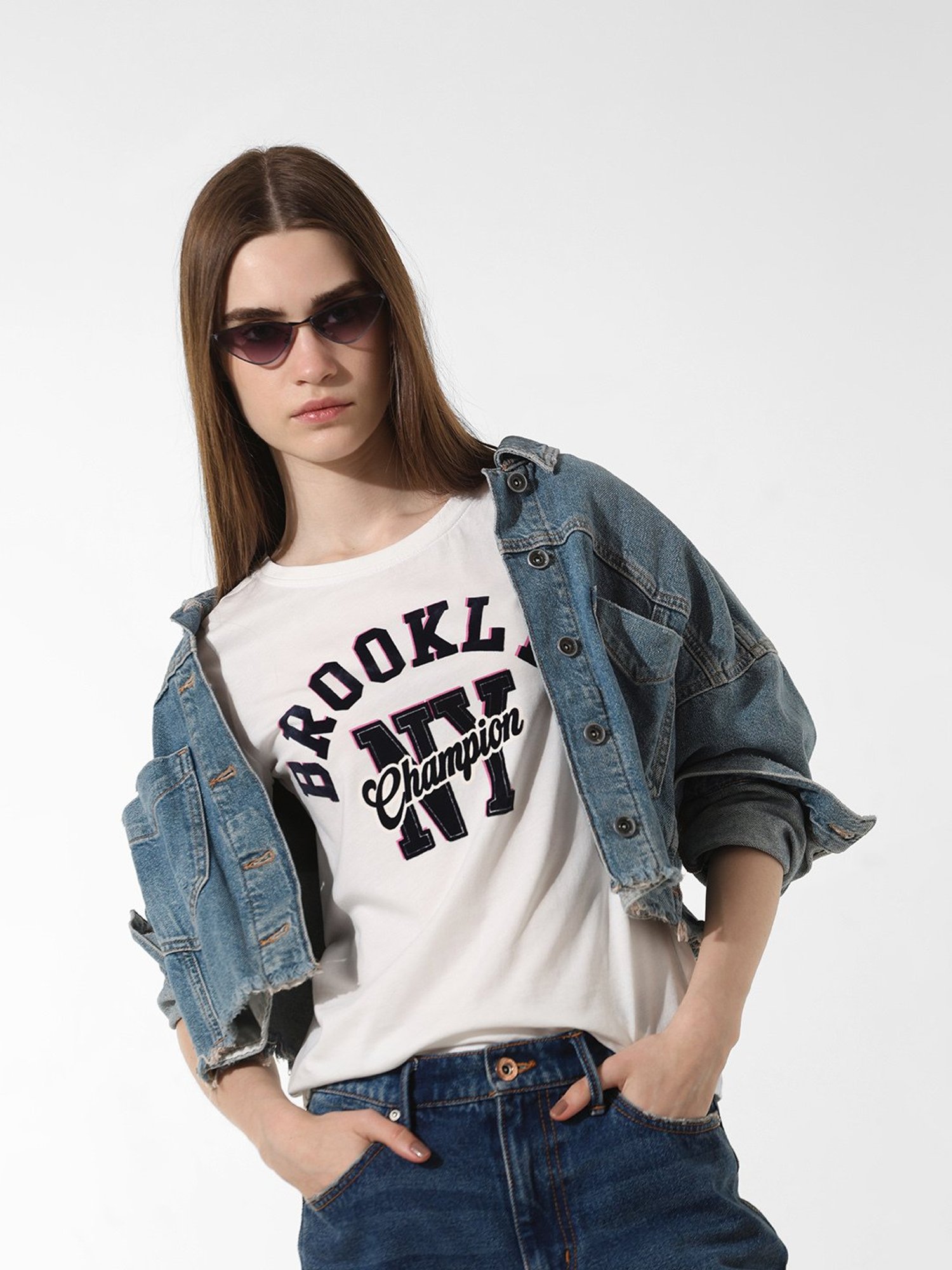 Only White & Black Cotton Graphic Print T-Shirt