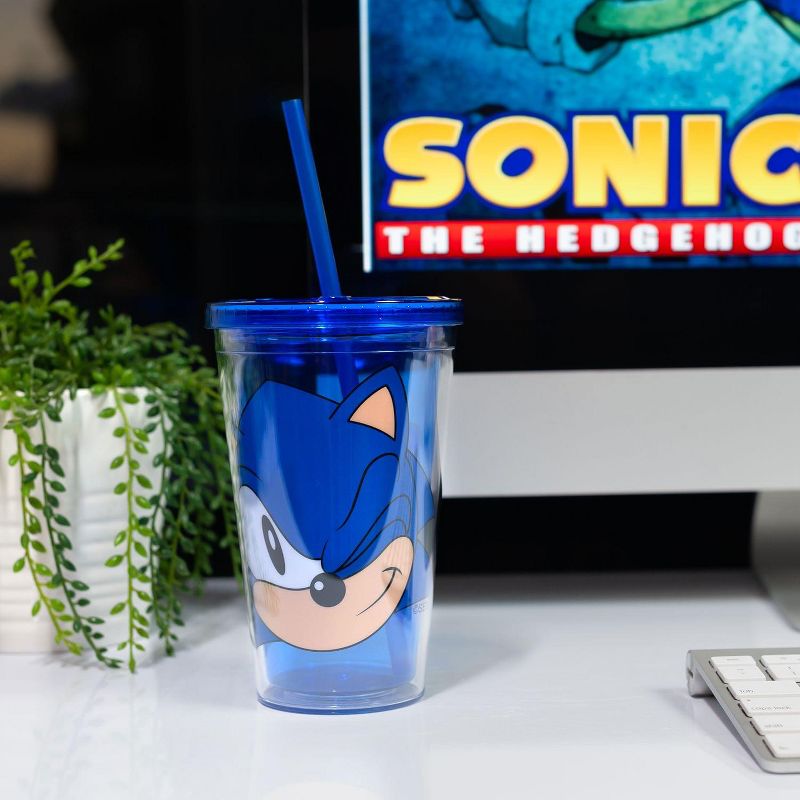 Just Funky Sonic Collectibles | Sonic The Hedgehog Wink Blue Plastic Carnival Cup | 16oz