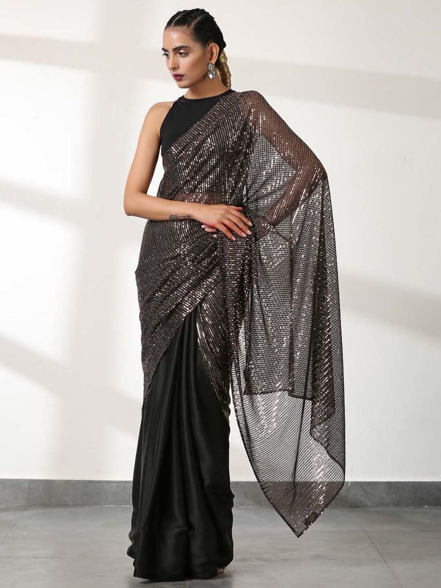 Swtantra Black Embellised Saree