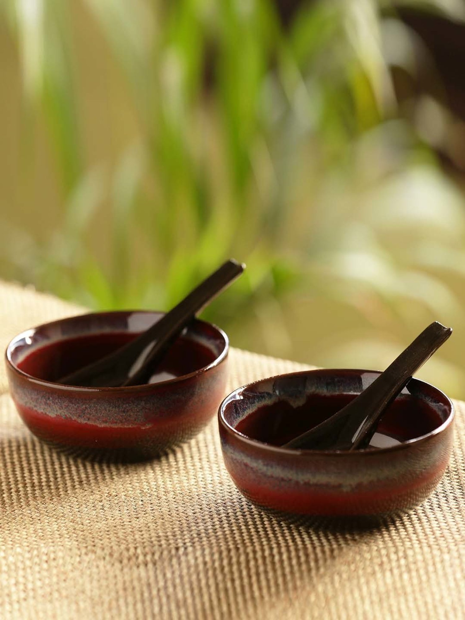 ExclusiveLane 'Magma Bowls' Hand Glazed Studio Pottery Ceramic Soup Bowls With Spoons (Set Of 2)