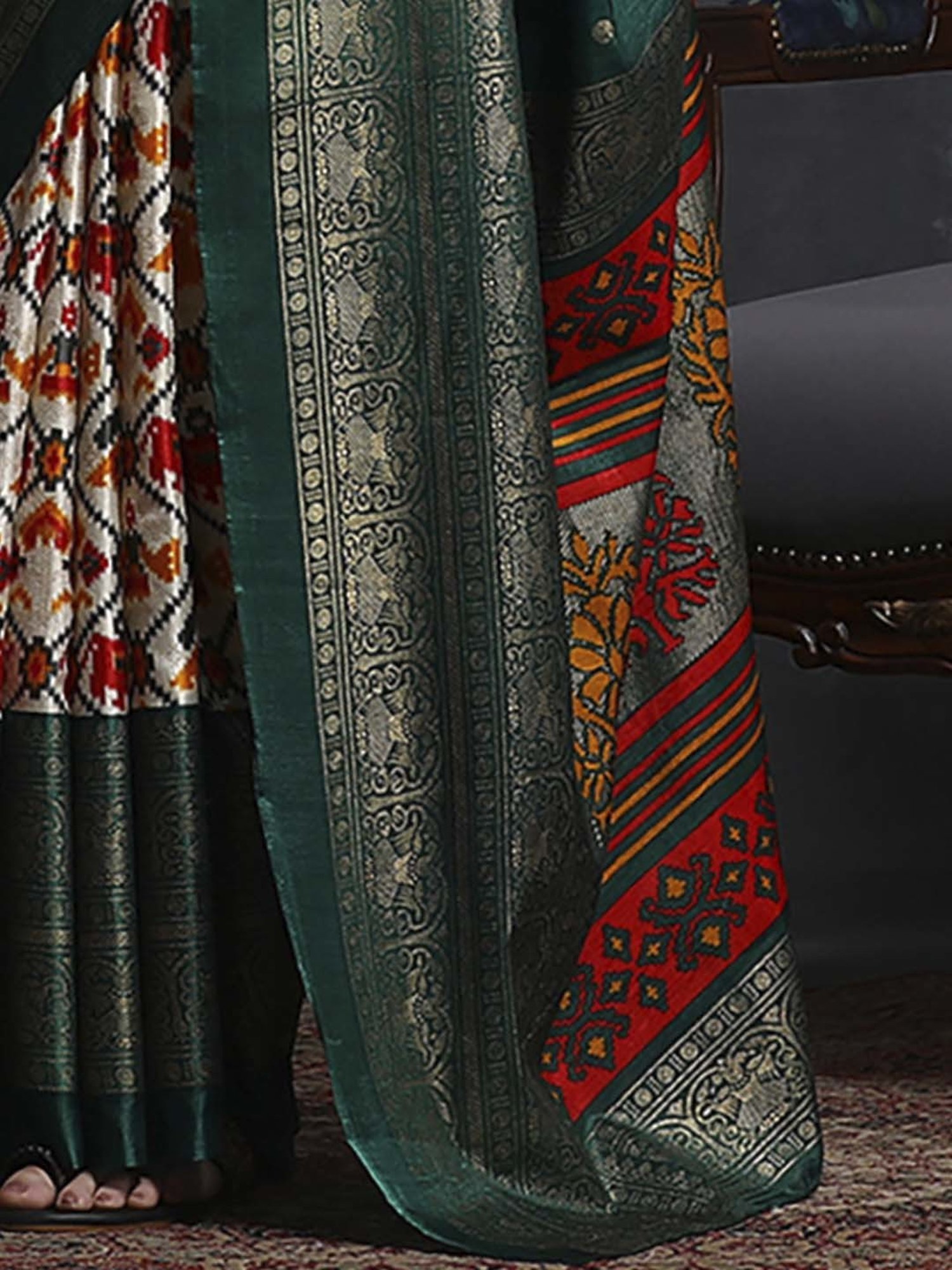 Saree Mall Green & White Silk Printed Saree With Unstitched Blouse