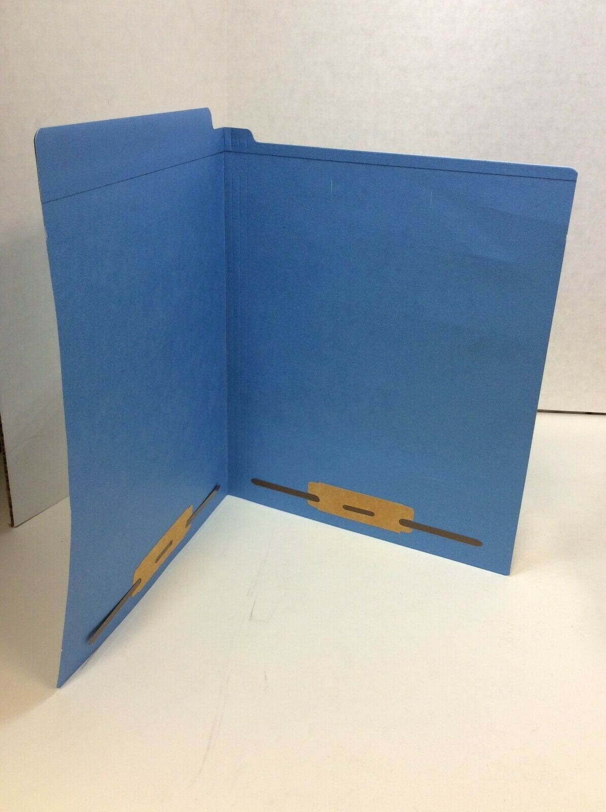 Pendaflex End Tab, Reinforced Tab, 2 Fasteners, Letter Size, Blue, 50/Box 45040