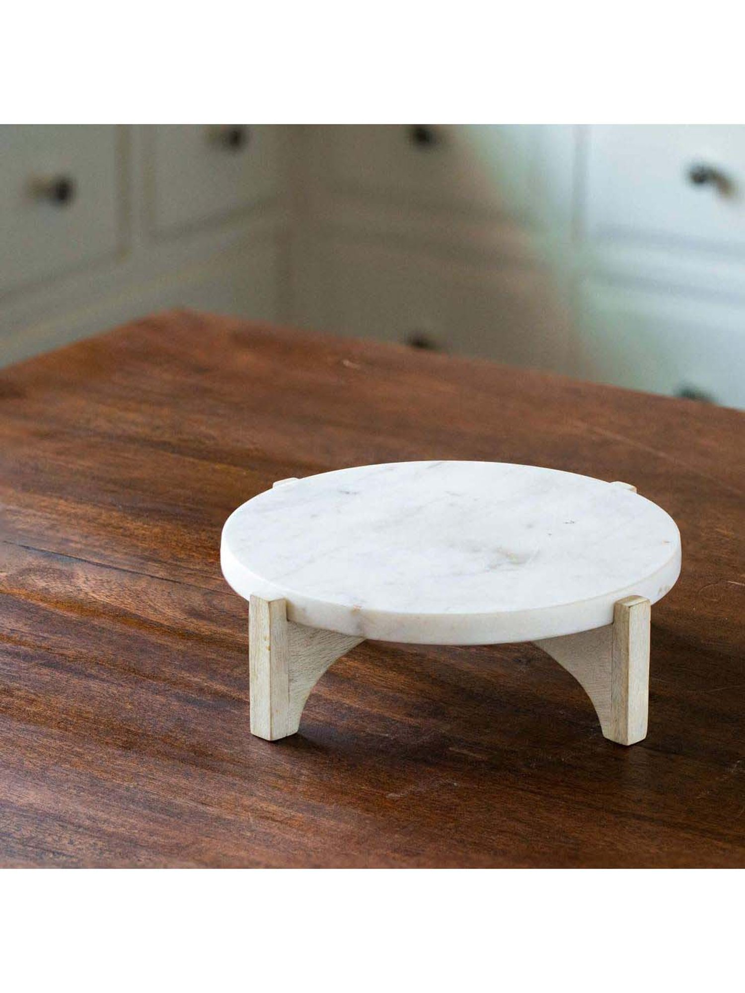 ellementry White Marble Cake Stand - Set of 1