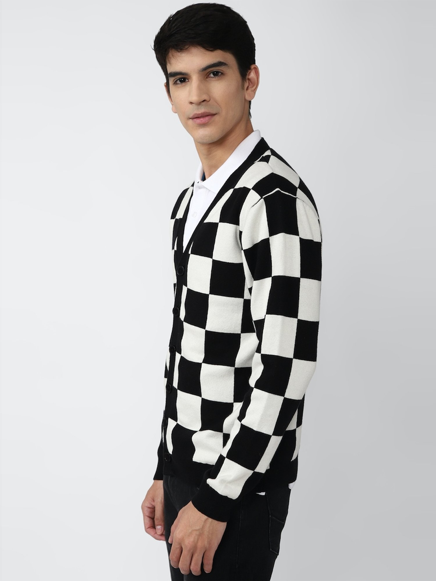 Forever 21 Black & White Cotton Regular Fit Checks Sweater