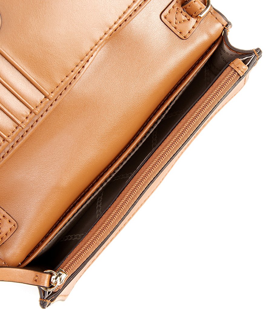 The Sak Ventura Multi Compartment Smartphone Crossbody Bag