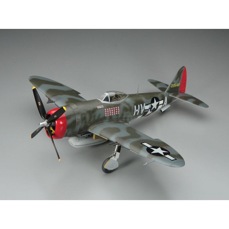Hasegawa 08077 P47-D Thunderbolt Aircraft 1/32 Scale Model Kit