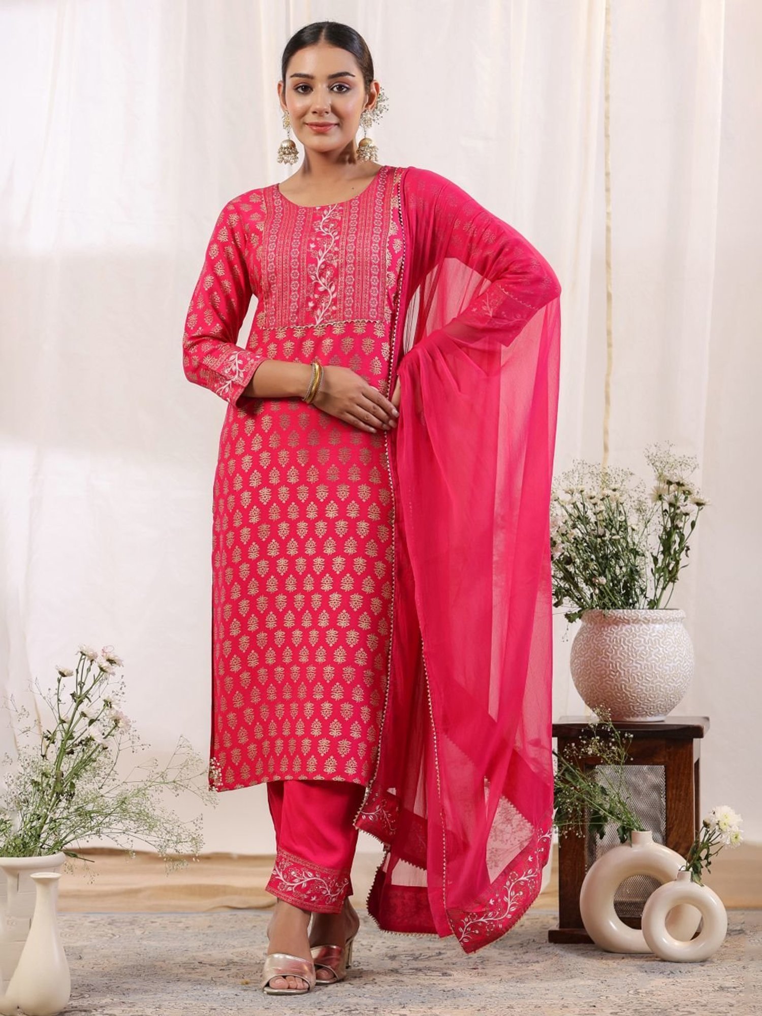 Anubhutee Pink Woven Pattern Kurta Pant Set With Dupatta