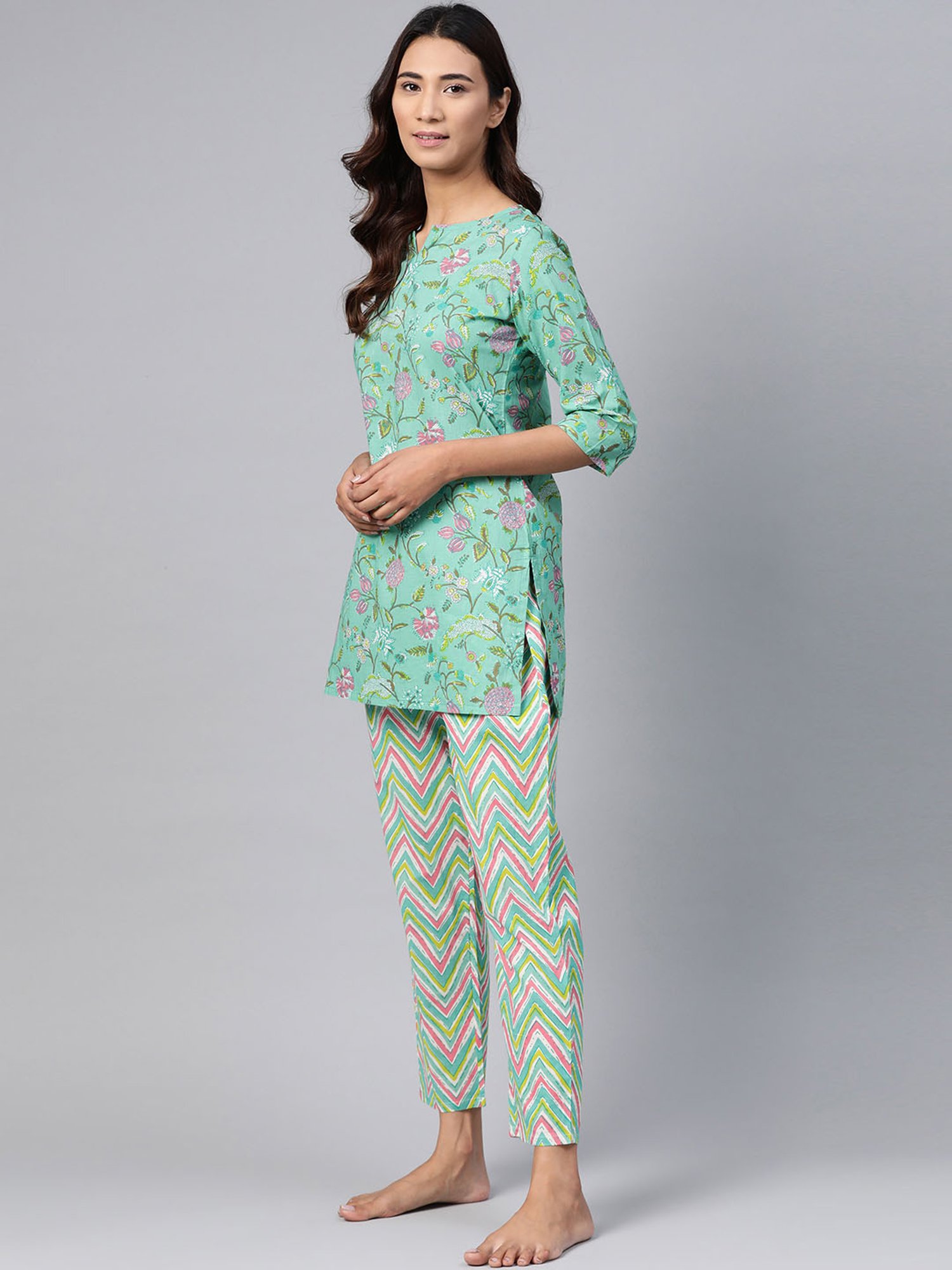 Anubhutee Blue Printed Kurti Pyjama Set