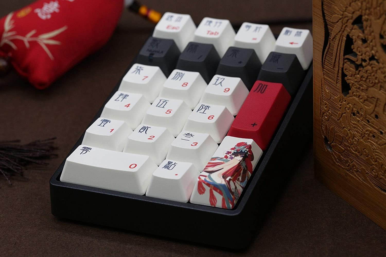 Varmilo VA21M Beijing Opera Numpad Dye Sub PBT Mechanical Keyboard (Cherry MX Silent Red)