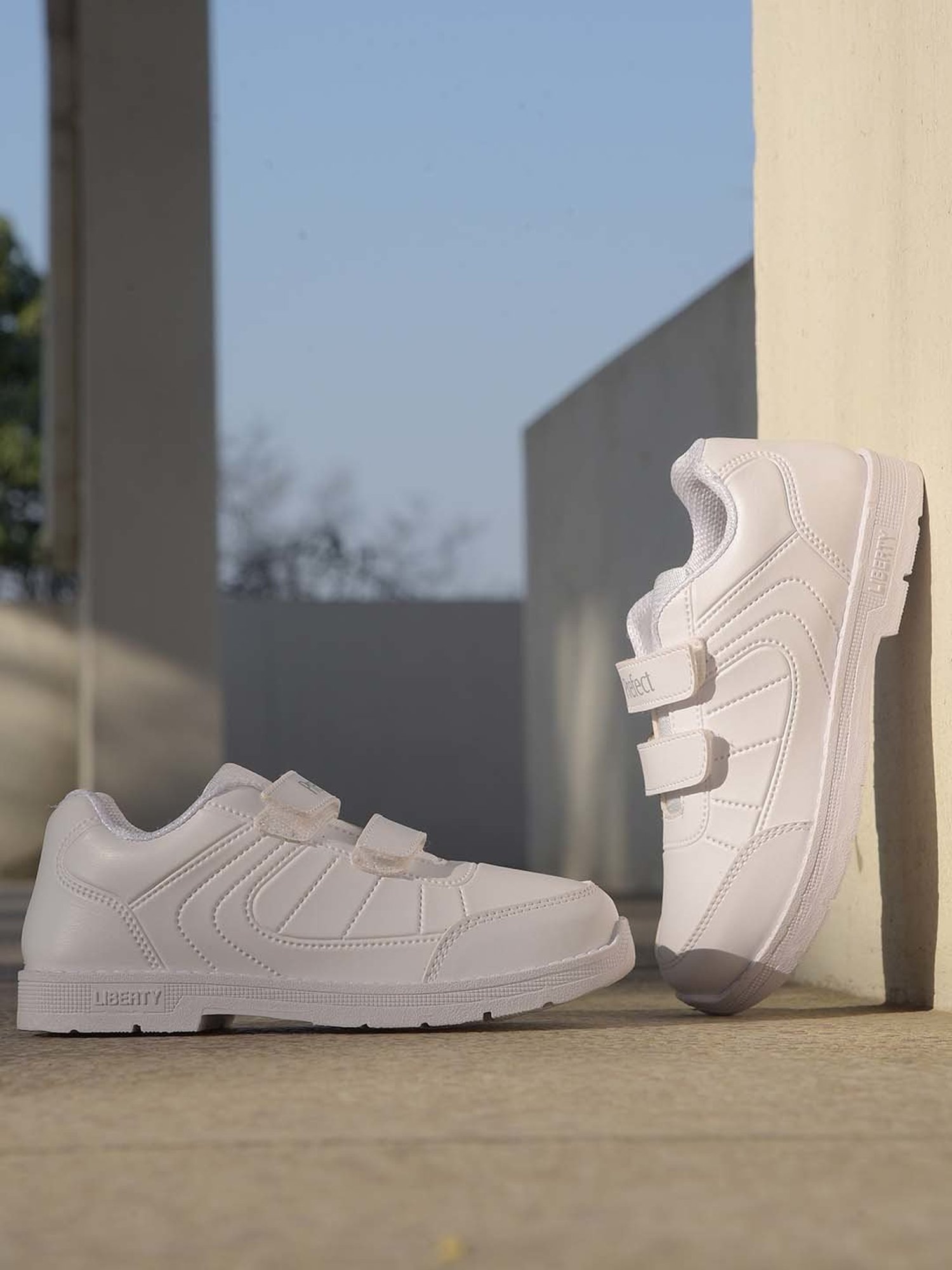 Prefect By Liberty Kids White Velcro Shoes