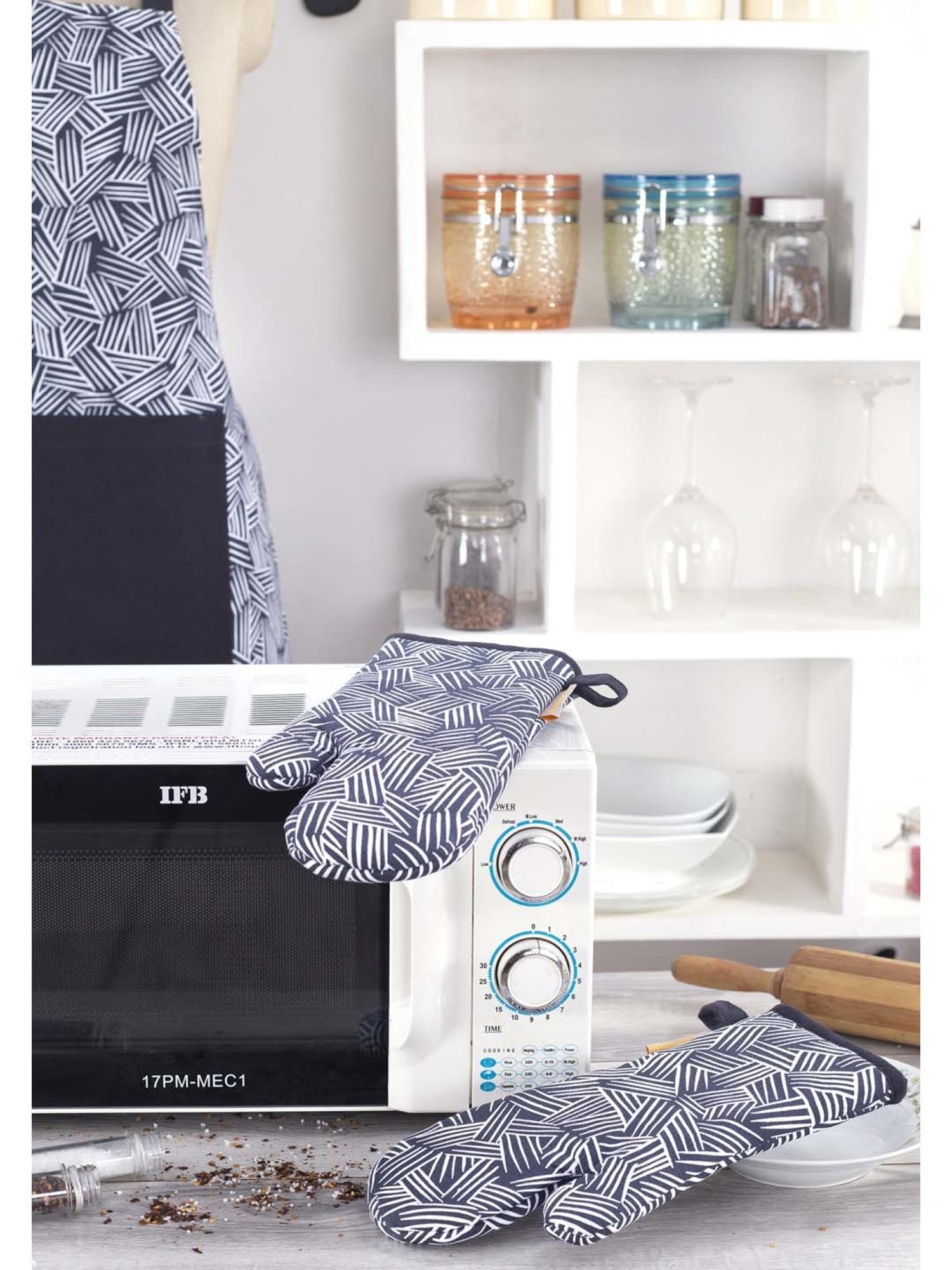 Ariana Yellow & White Cotton Kitchen Apron with Pocket