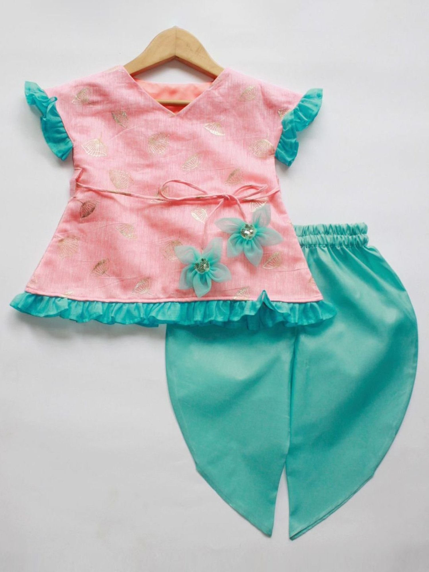 Many Frocks Kids Pink & Blue Printed Top & Dhoti