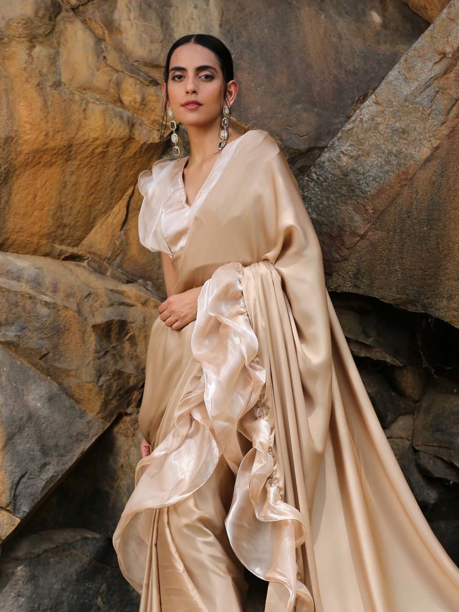 Swtantra Beige Satin Saree
