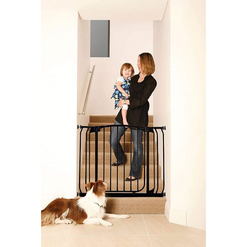 Dreambaby L778B Chelsea 28-39 Inch Wide Auto-Close Baby & Pet Wall to Wall Safety Gate with Stay Open Feature for Doors, Stairs, and Hallways, Black
