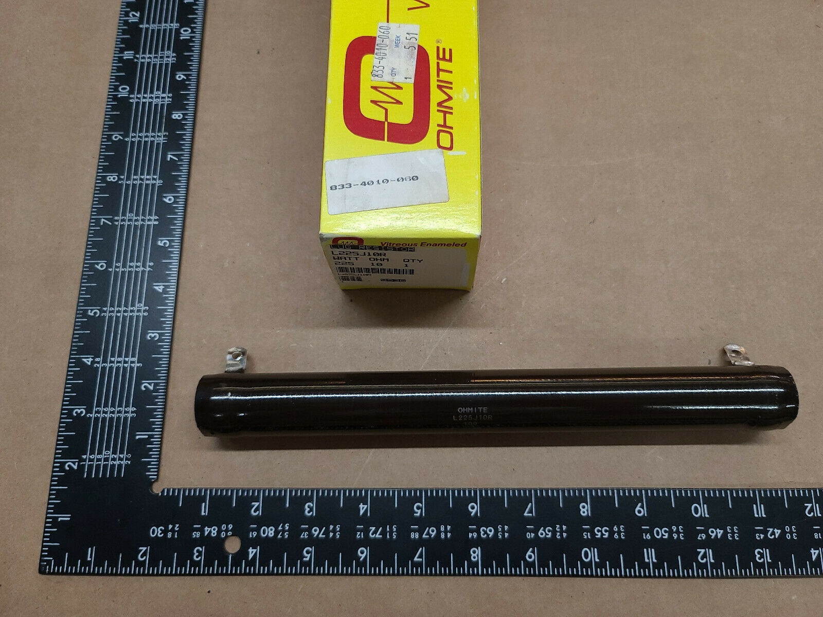 IMC1210-27UH-10% VISHAY INDUCTOR 27uH 10% SMD 50 PIECES