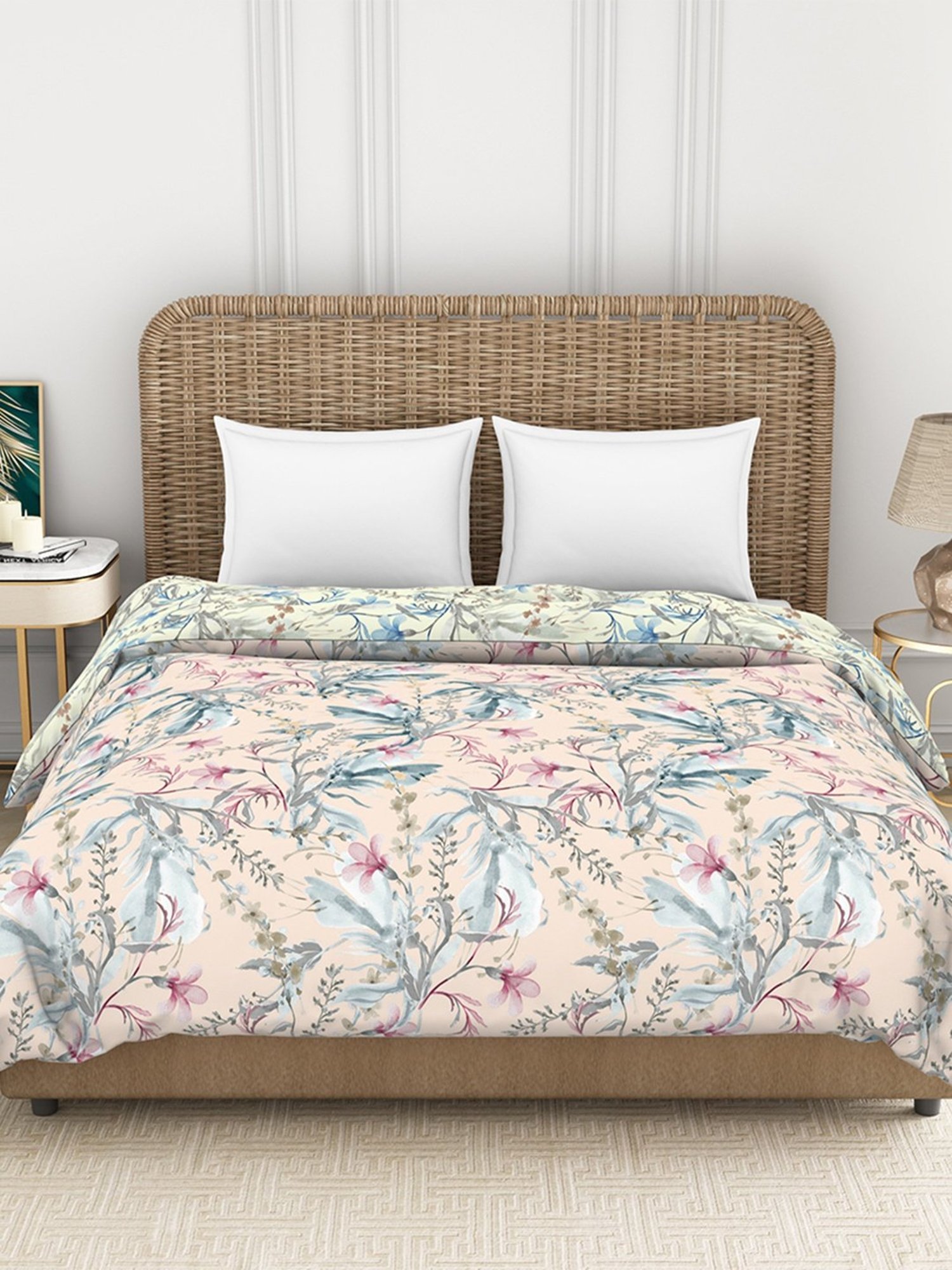 Maspar Vincent Green & Blue Cotton 120 TC Reversible Quilt - Set of 1