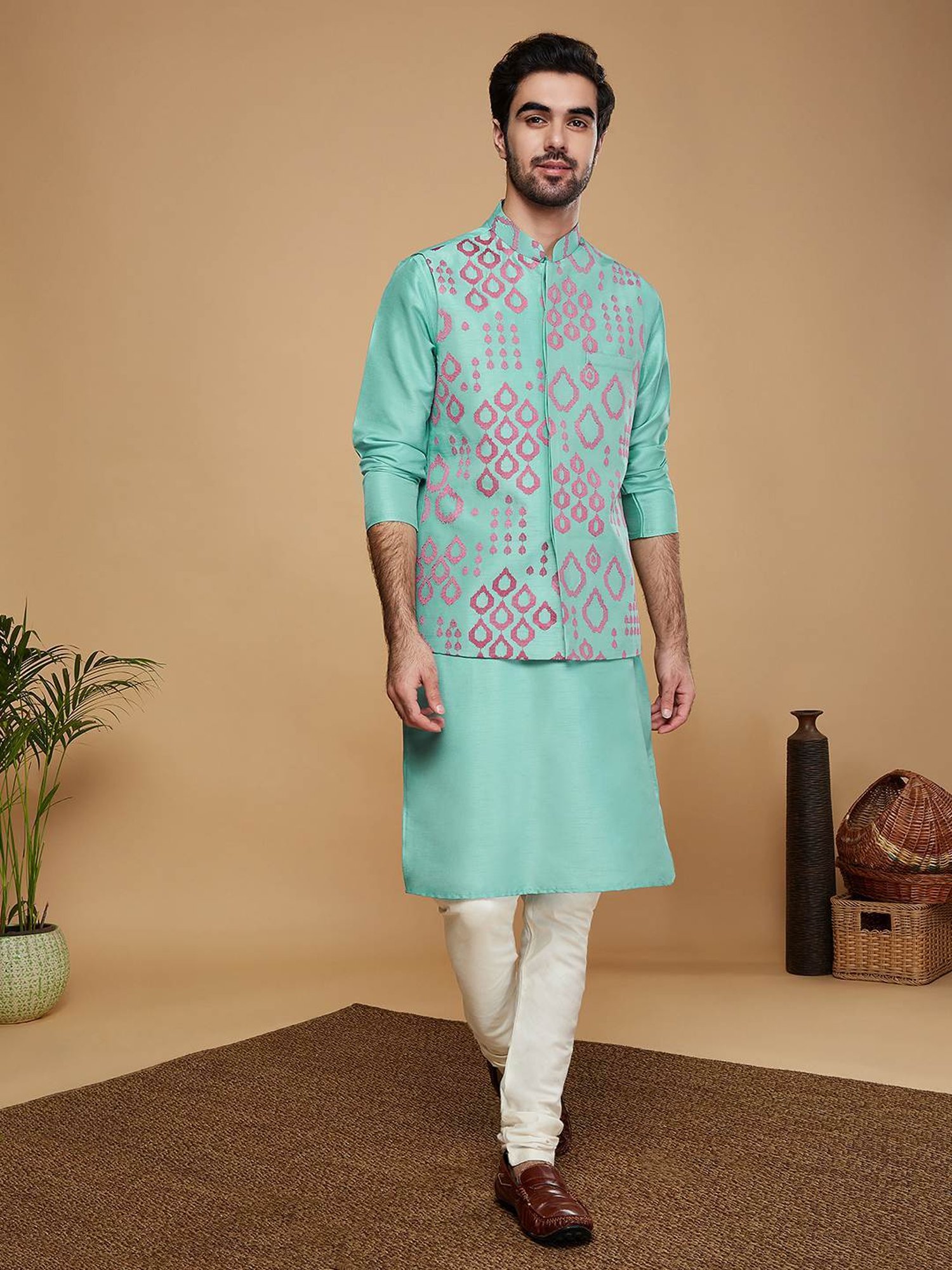 Kisah Green Regular Fit Embroidered Nehru Jacket