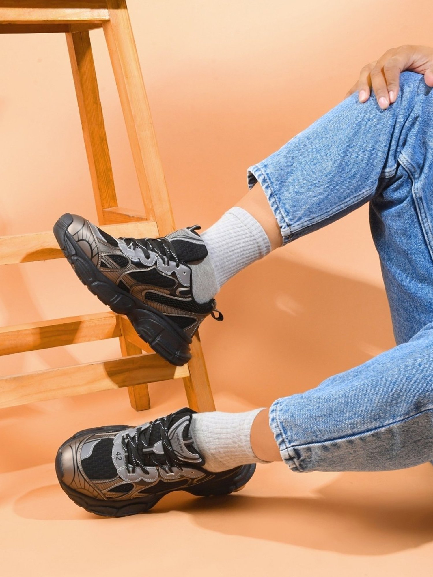 The White Pole Men's Dark Grey Casual Sneakers