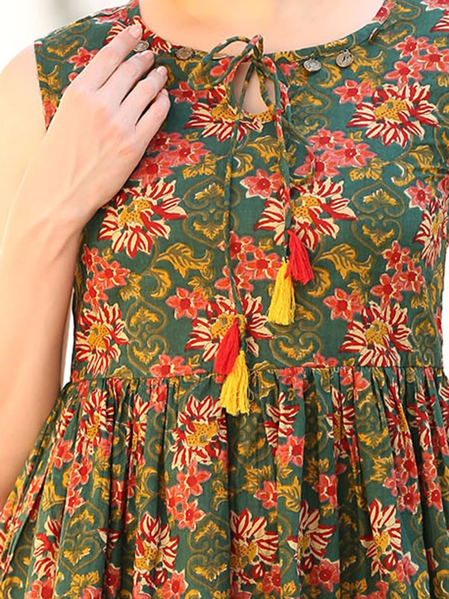 DECKEDUP Green Cotton Floral Print Top