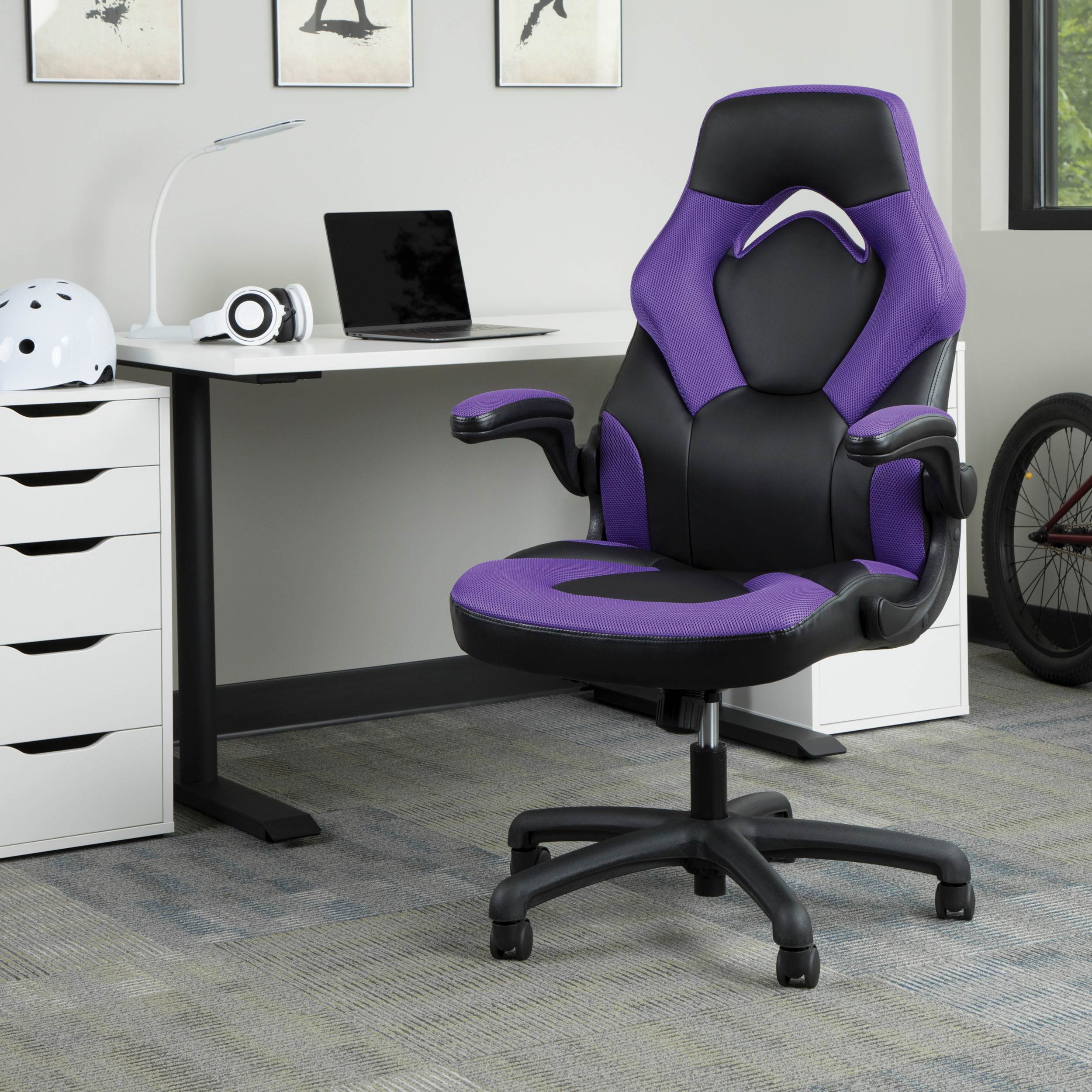 Gaming Chair, Racing Style Computer Desk Chair Padded Armrests Ergonomic Lumbar Support Adjustable Height