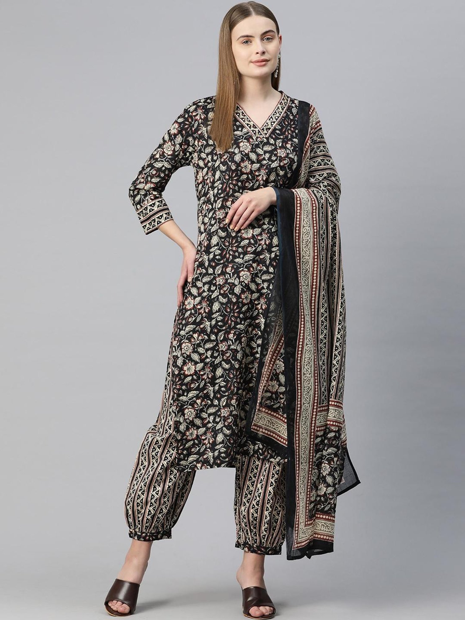 READIPRINT FASHIONS Black Cotton Printed Kurta Salwar Set With Dupatta