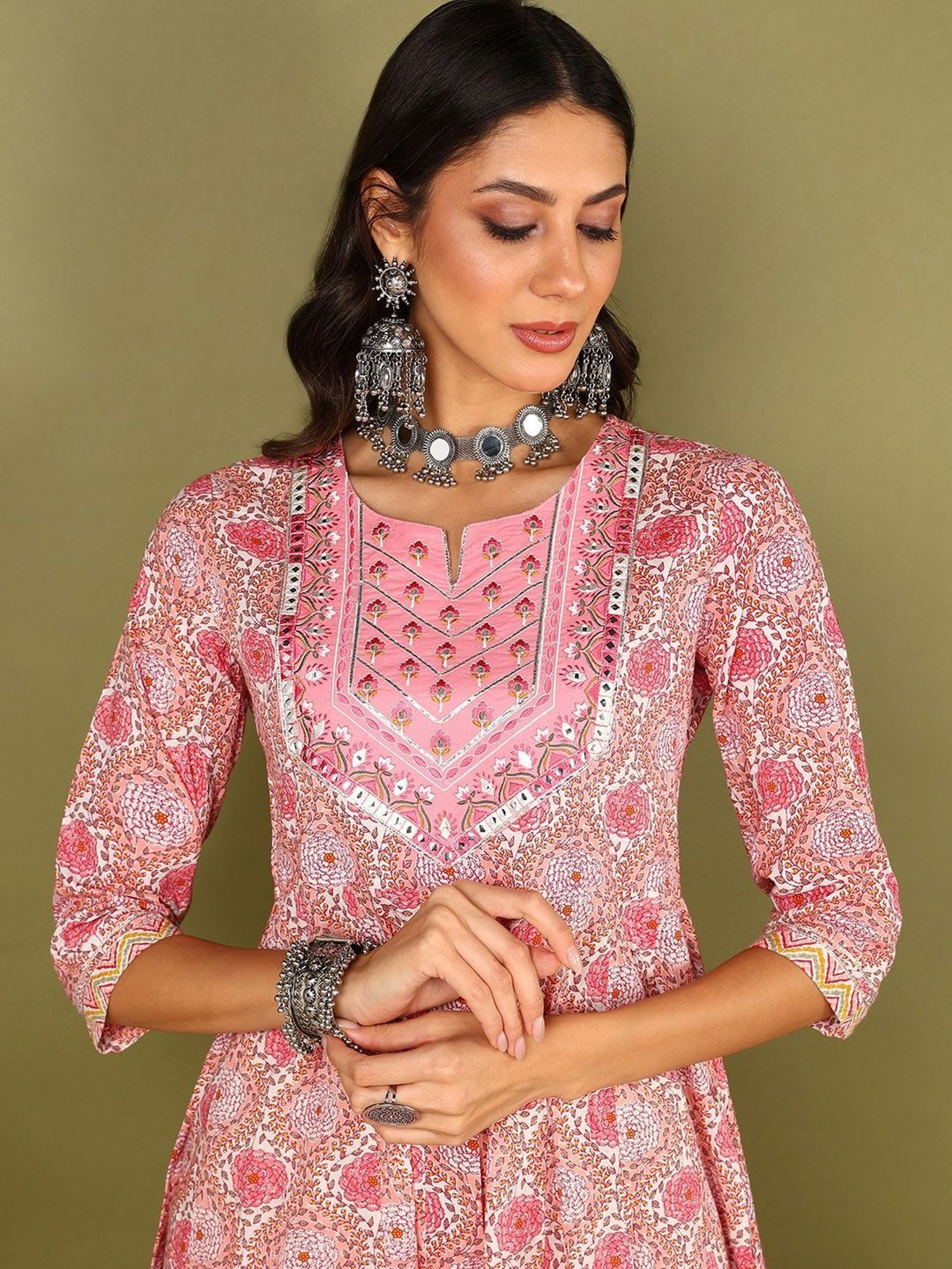 Vaamsi Pink Cotton Floral Print Kurta Pant Set With Dupatta