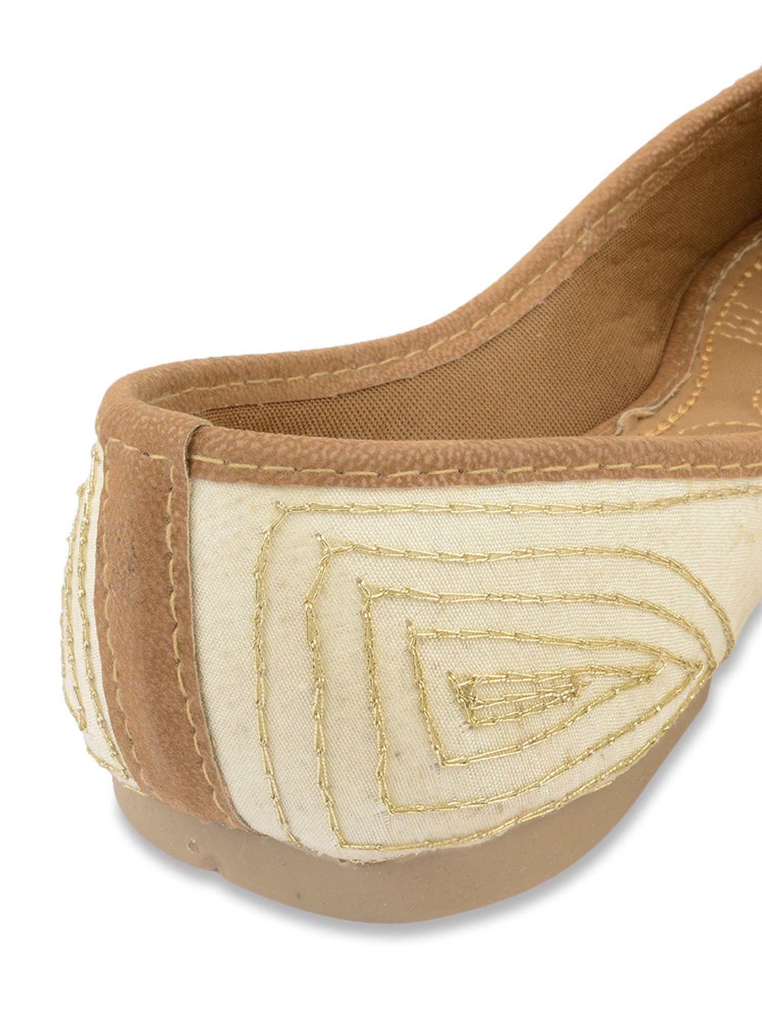 Desi Colour Women's Cream Ethnic Juttis