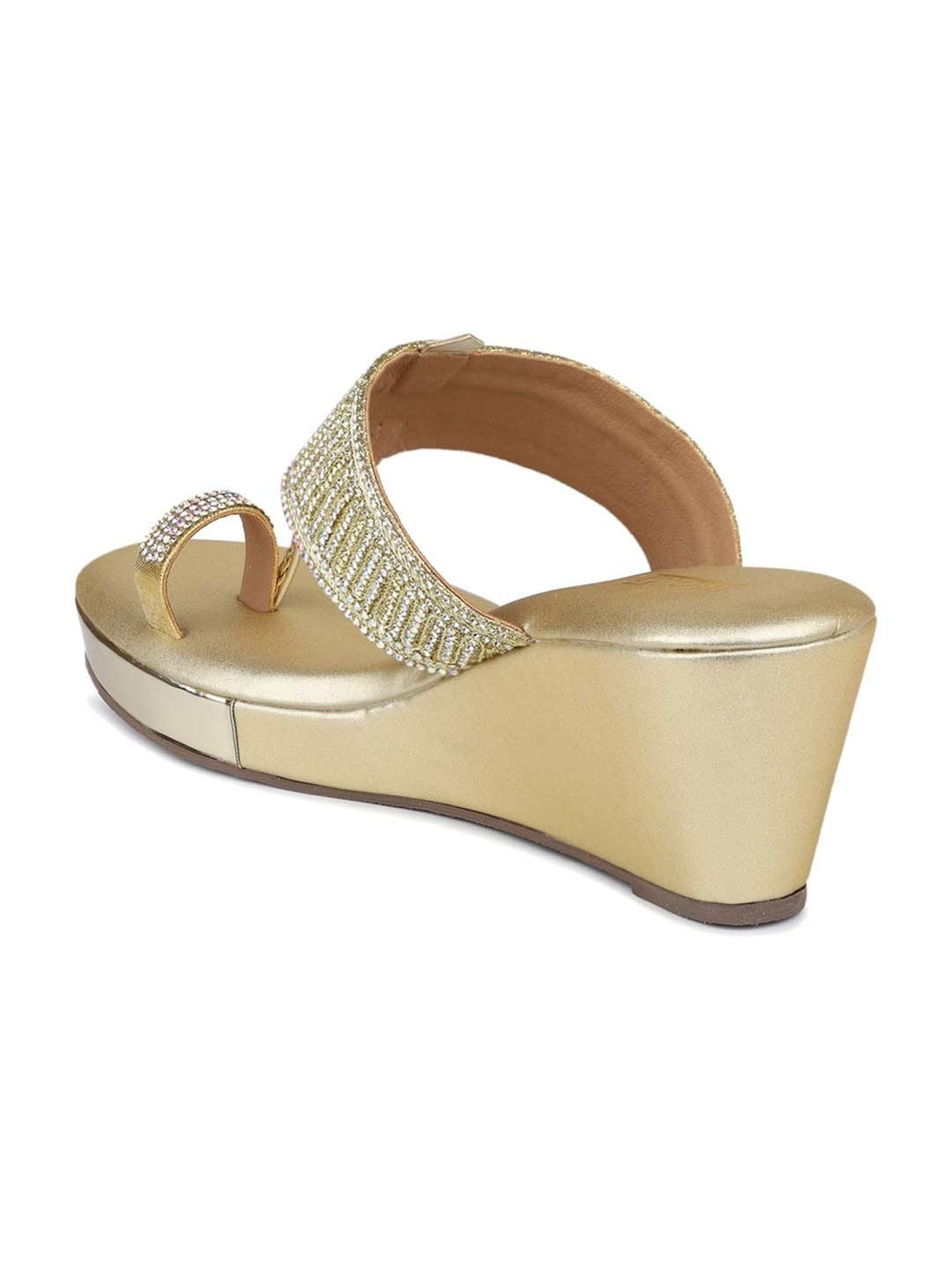 Inc 5 Women's Gold Toe Ring Wedges