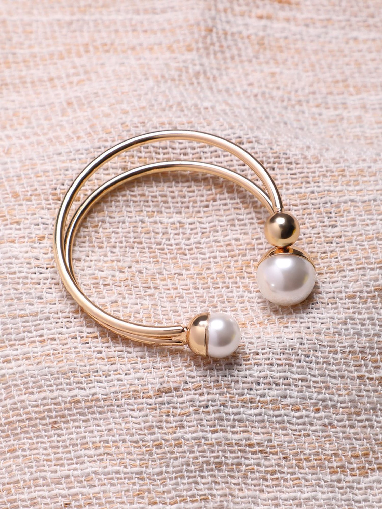 SOHI Snowball Open Bangle Bracelet For Women