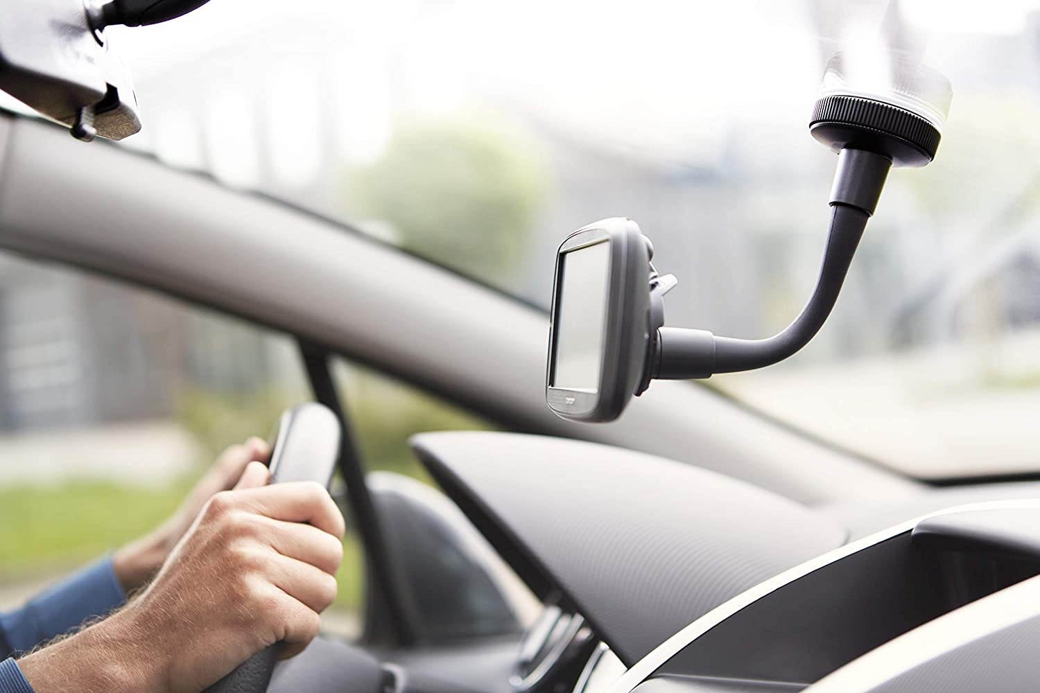 TomTom Easy Reach Windscreen Mount for All TomTom Start and Via Sat Navs